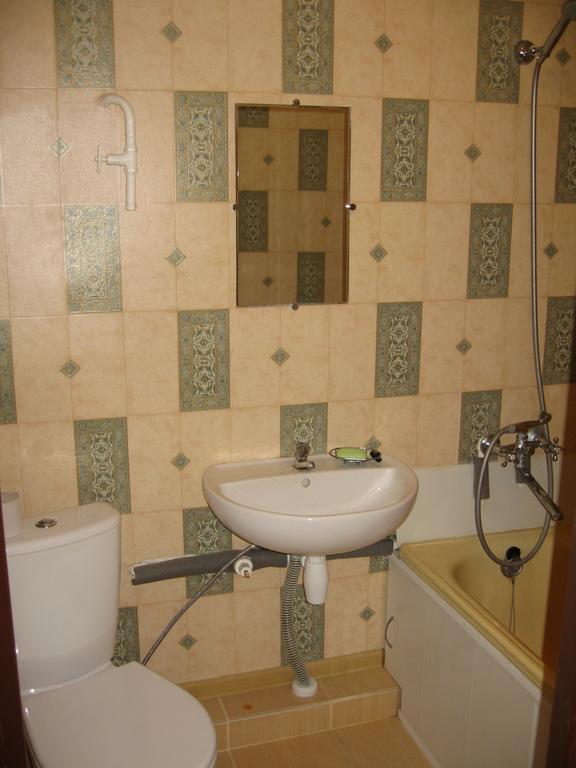 Apartment On Vasylya Chervoniya 67 Rivne Buitenkant foto