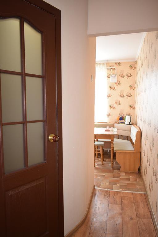Apartment On Vasylya Chervoniya 67 Rivne Buitenkant foto